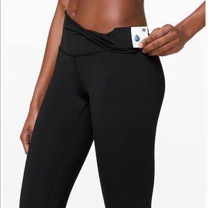 lululemon Wunder Under black Nulux 6